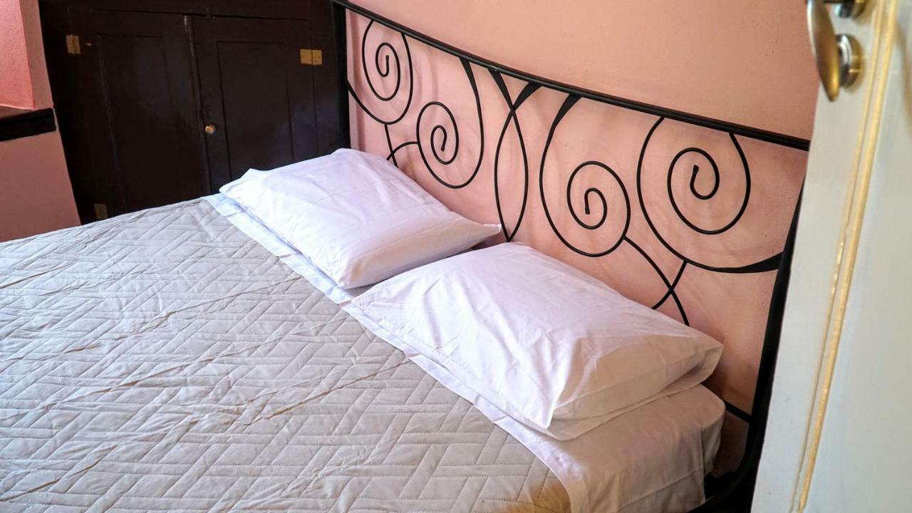 הוילה סימי Moschos Mansion מראה חיצוני תמונה