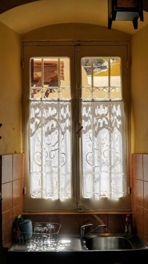 הוילה סימי Moschos Mansion מראה חיצוני תמונה