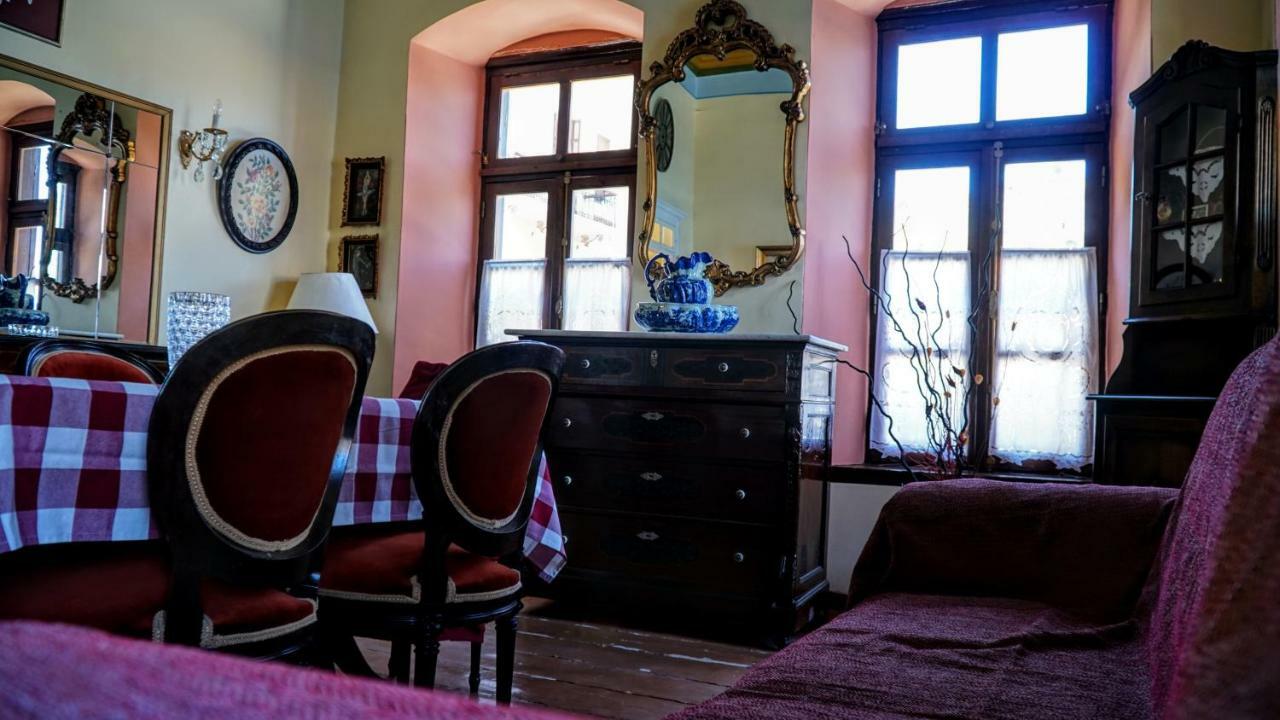 הוילה סימי Moschos Mansion מראה חיצוני תמונה