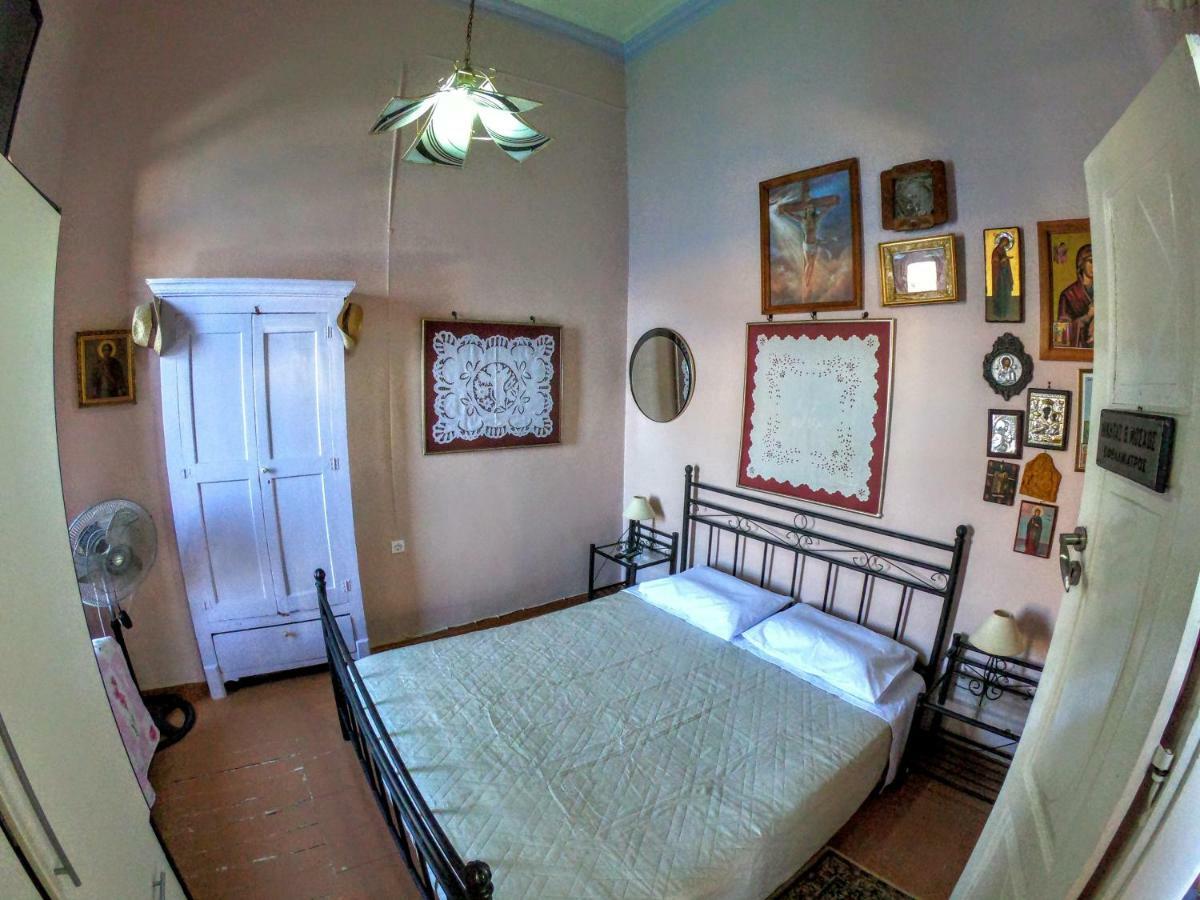 הוילה סימי Moschos Mansion מראה חיצוני תמונה